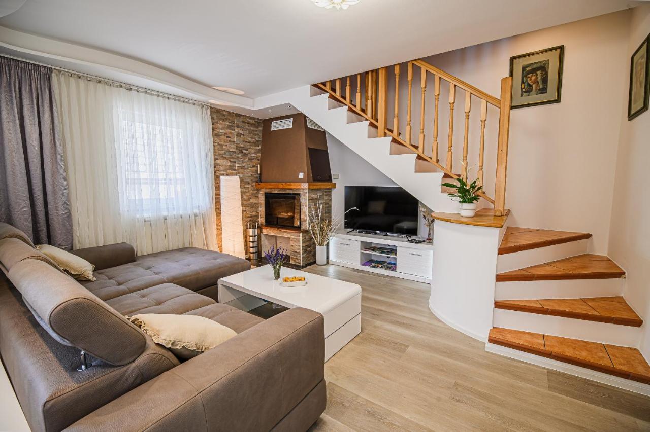 Apartments 888 بوويتش المظهر الخارجي الصورة