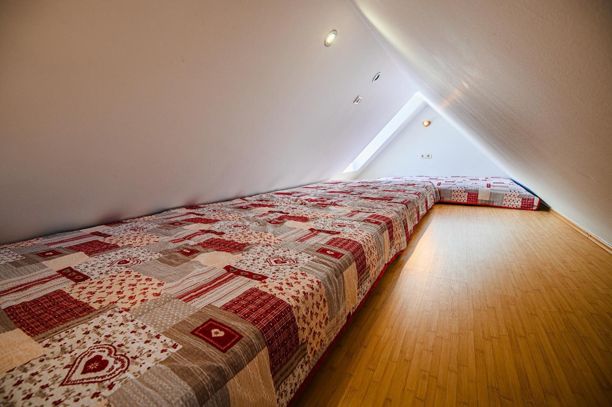 Apartments 888 بوويتش المظهر الخارجي الصورة